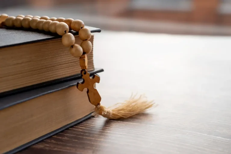 40 Essential Hadith for Daily Life